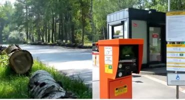 Detektyw Dąbek. Płatne parkowanie i „ekologiczne” blokady. Nowa rzeczywistość wokół zalewu Sosina