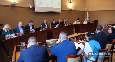 Drogi, wywóz śmieci, komunikacja, inwestycje i bezpieczeństwo. Mieszkańcy mogą powiedzieć, jak oceniają Jaworzno