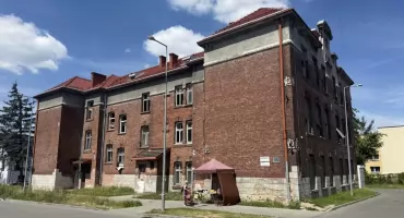  Była szkoła, będą mieszkania. Inwestor ma zgodę na przebudowę