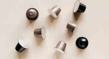 Aluminiowe kapsułki Nespresso i recykling – jak wygląda odpowiedzialne podejście do kawy w praktyce
