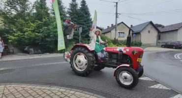 Traktorem z Jaworzna nad morze. Milena Klimczak ruszyła w trasę dla hospicjum