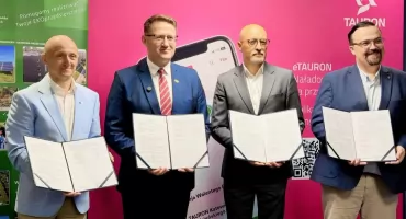 TAURON wybuduje dwie nowe szybkie stacje ładowania na Śląsku. Inwestycje wspiera WFOŚiGW