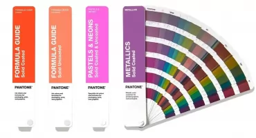 PANTONE w praktyce – dlaczego jeden system kolorów nie wystarcza dla wszystkich branż?