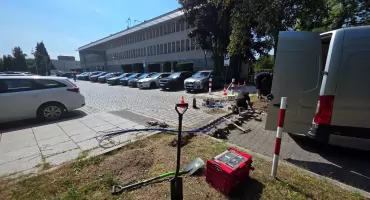 Będzie szlaban! Zmiany na parkingu przed Urzędem Miasta w Jaworznie