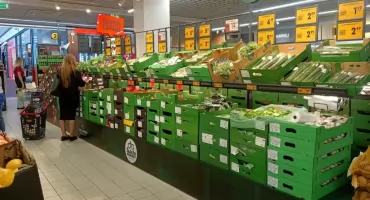 Sklepy dłużej otwarte 14 sierpnia. Największe sieci wydłużają godziny otwarcia