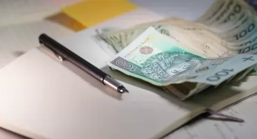 Prowadzisz biznes w Jaworznie? Oto 4 sprawdzone sposoby na brak płynności, gdy klienci zwlekają z wpłatami