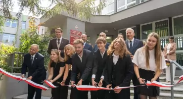 Nowy rok szkolny i nowa siedziba CKZiU. Uczniowie rozpoczęli naukę na Podłężu
