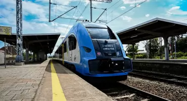 Problemy z ruchem pociągów na Śląsku. Możliwe opóźnienia i odwołania