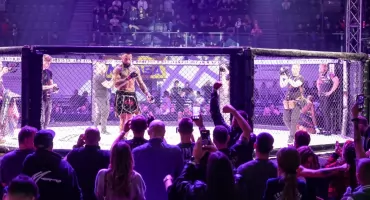 Kacper Kabara i Kamil Młodziński z wygranymi na MMA ATTACK 7 w Będzinie