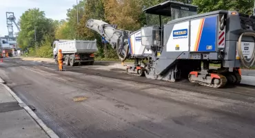 Przebudowa Szczakowskiej na finiszu. Drogowcy szykują się do asflatowania
