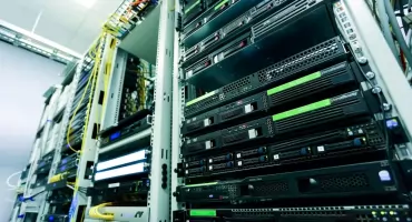 Jak działa i jakie problemy rozwiązuje nowoczesne data center?