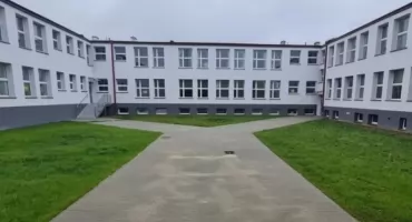 Niepokój po atakach w szkołach. Podstawówka w Jaworznie wprowadza ograniczenia