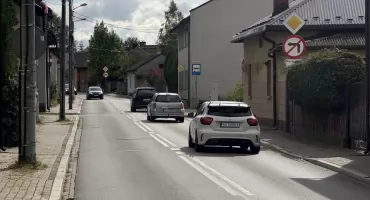 Zrobią przejście dla pieszych. Na czas prac będą utrudnienia na drodze