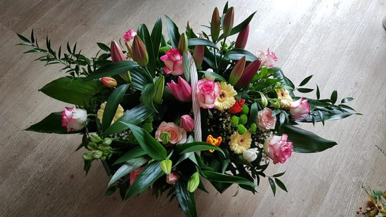 Poczta kwiatowa w Jaworznie. Kwiaty na Dzień Matki z dostawą